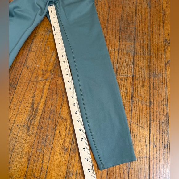 Vuori Evolve VW497 High Rise Uplift Leggings Women Size S Green - Picture 9 of 9